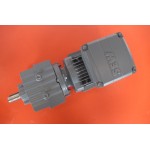  45  RPM  0,37 kW Asmaat 20 mm. UNUSED 